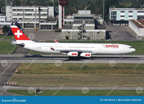 Swiss Airbus A340 300 Editorial Stock Image Image Of Aviation 128704129