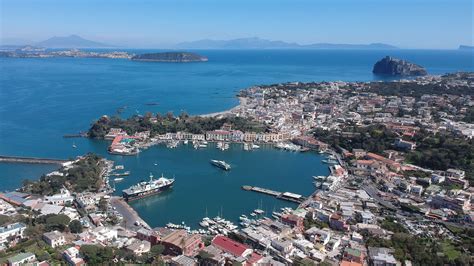 Panoramica Del Porto Di Ischia Ischiaonline