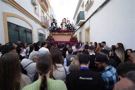 As Ha Sido La Primera Salida De Coronaci N De Espinas En San Fernando