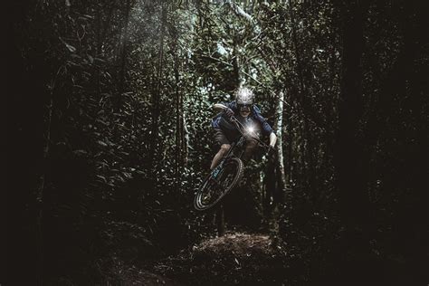 Consejos Para Iniciarte En Las Salidas Nocturnas Con La Mtb Mtb Pro