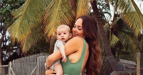 St Phanie Durant Sublime Sur Instagram Purepeople