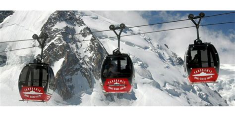 Haute Savoie Naufragés en pleine nuit dans une télécabine à 3500 m