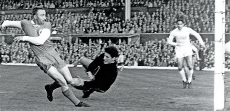 Bilderstrecke Zu Eintracht Frankfurt Gegen Real Madrid 1960 So Was Das Jahrhundertspiel Bild