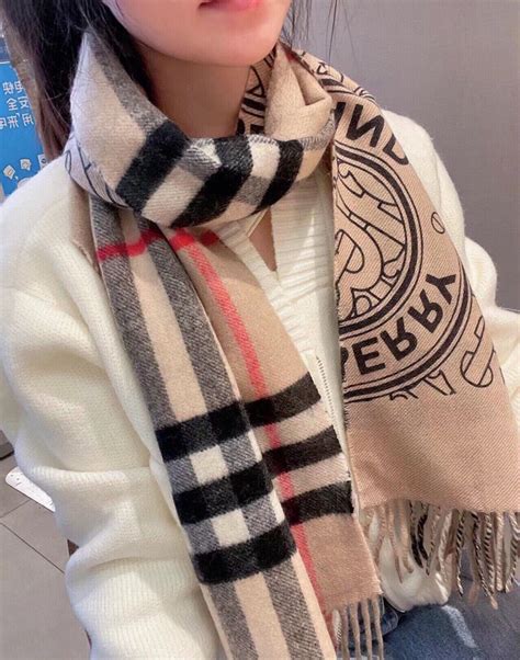 Шарф Burberry - купить с доставкой по выгодным ценам в интернет ...