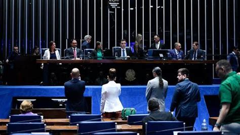 Congresso Promulga Emenda Constitucional Que Pro Be A Cria O De Novos