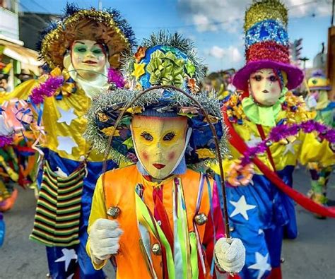 Descubre Las Tradiciones Y Festividades Del Mes De Mayo