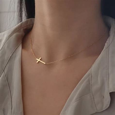 Day Berlin Damen Kreuz Kette Cross Halskette 18k Vergoldet 45 5cm