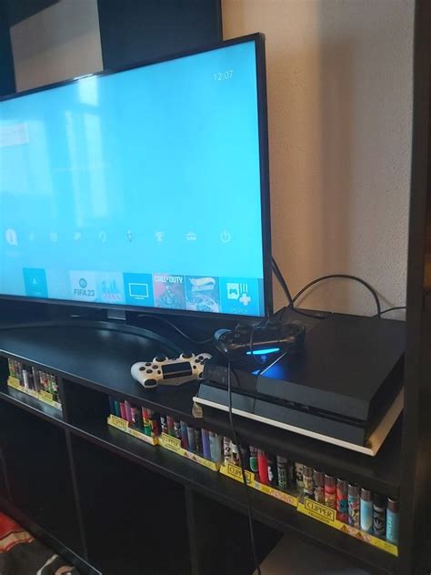 PS4 Playstation 4 320GB 120 2 Comandos Campanhã OLX Portugal