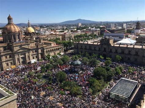 La Jornada Marchan Unas Mil Personas Tras Desaparici N De Alumno