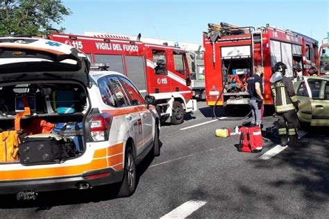 Grave Incidente Sull Autostrada A4 Tra Bergamo E Seriate Morto Un