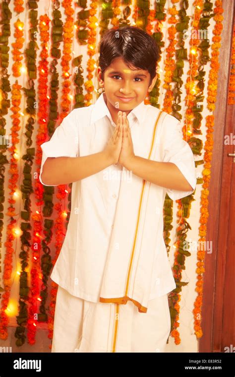 Indian boy dress bengali hi-res stock photography and images - Alamy