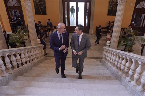 Moreno y Muñoz acuerdan crear una mesa institucional con el Estado