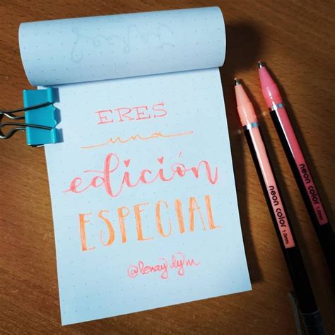 LENAY Diseño y Manualidades en Instagram retolettering de