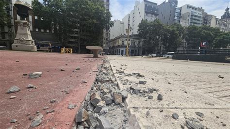 Destrozos Frente Al Congreso Por La Ley Ómnibus La Ciudad Denunció A