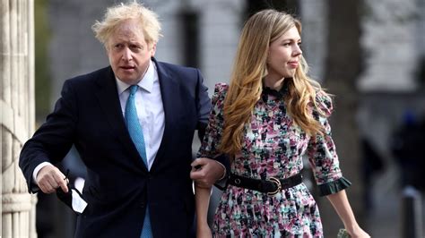 Uk Pm Boris Johnson Marries Fiancee Carrie Symonds In Secret Ceremony