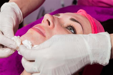 Beauty Treatments In The Beauty Salon Stock Image Image Of Cosmetic