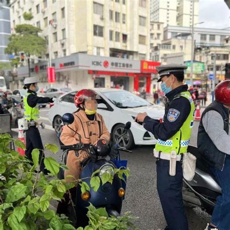 注意！梧州交警持续严查，开展摩托车、电动自行车专项统一整治行动交通鸳江头盔