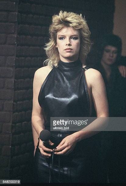 Kim Wilde 80s Photos And Premium High Res Pictures Getty Images