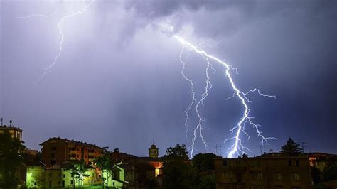 Tormentas Fuertes Rigen Alertas Naranja Y Amarilla Para Provincias