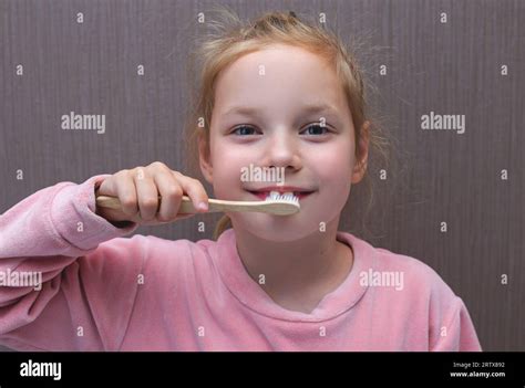 Mundhygiene Fotos und Bildmaterial in hoher Auflösung Alamy