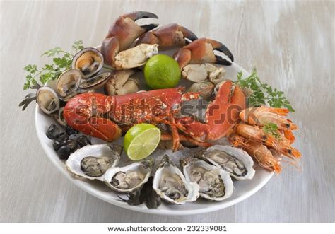 1,975 Lobster Seafood Tray Images, Stock Photos & Vectors | Shutterstock