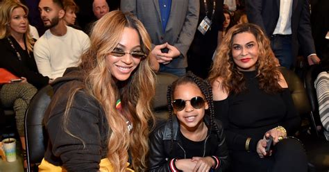 Beyoncés Mom Shares Candid Photo Of Her With Blue Ivy Rumi And Sir