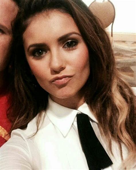 Pin By Karla Oliveira On Nina Dobrev The Vampire Diaries Nina Dobrev