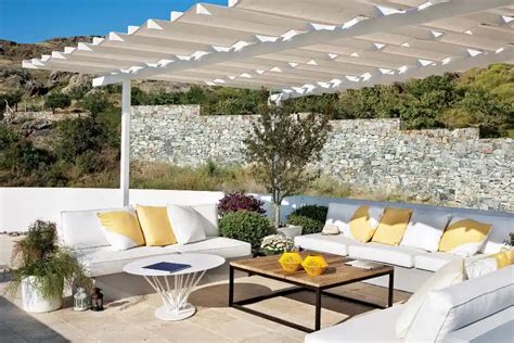 11 Facts to Choose Outdoor Fabric by the Yard – StopWaterLeaking.com