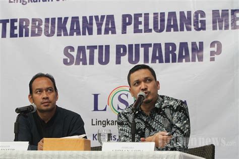 Survei Lsi Denny Ja Prabowo Gibran Raih Persen Foto