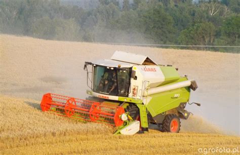 Claas Tucano 320 Claas Agrofoto Pl Forum Rolnicze I Galeria Rolnicza