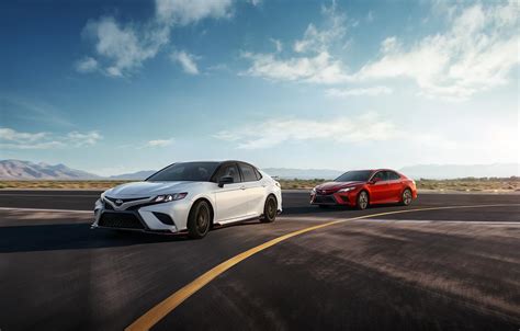 The 2020 Toyota Camry Performance Features Glen Toyota