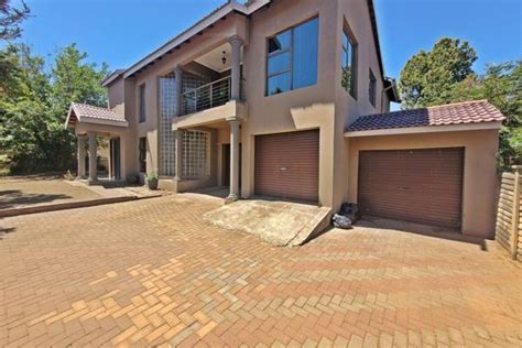 Uitsig Bloemfontein Property Property And Houses For Sale In Uitsig Bloemfontein