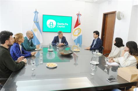 Jatón recibió a integrantes de Argentinos por la Educación Radio EME