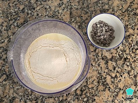 Budín de vainilla con chips de chocolate Receta FÁCIL