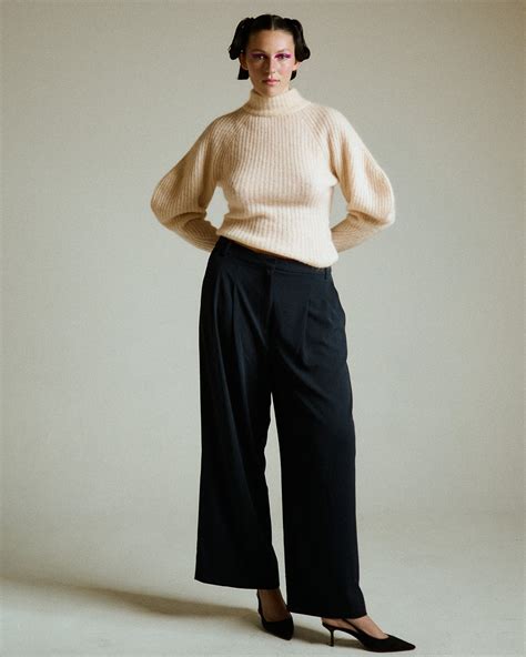 & HELENA MILOSEVIC — WLM