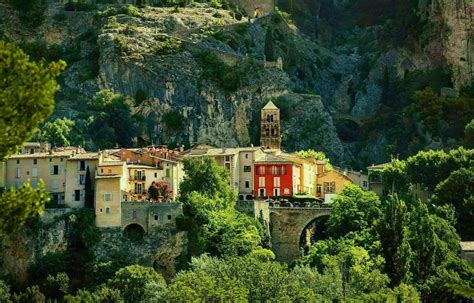 Moustiers Sainte Marie Que Faire Et Que Voir Dans Ce Beau Village De