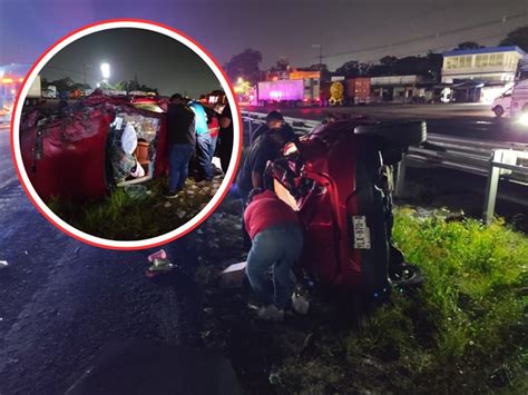 Vuelca Auto En La Autopista Puebla Veracruz Hay 3 Lesionados