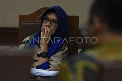 Sidang Pemeriksaan Saksi Karen Agustiawan Antara Foto