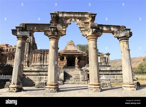 India. Udaipur to Pushkar. Eklingji and Nagda Hindu Temple Complex near Udaipur Stock Photo - Alamy