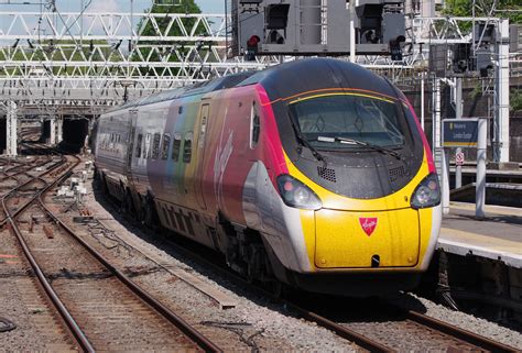 IMGP1611 Virgin Trains Class 390 Pendolino EMU 390045 De Flickr