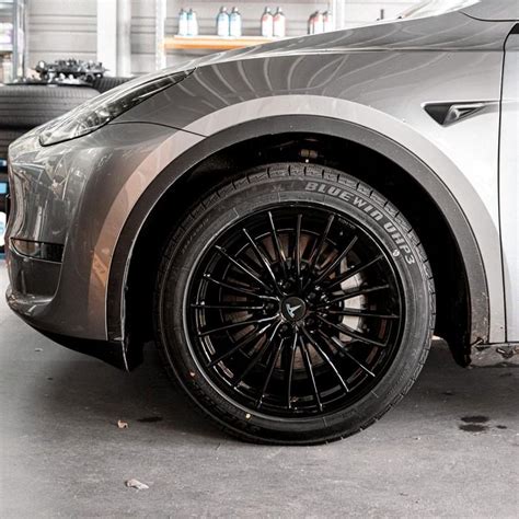 Complete Wheel Set For Tesla Model Y