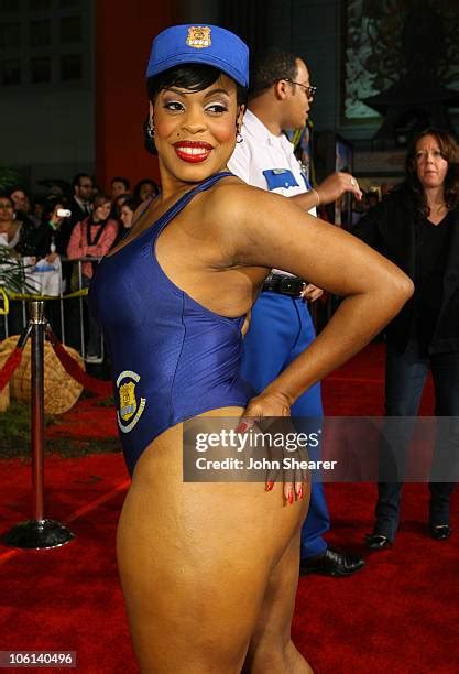 300 Niecy Nash Reno 911 Photos & High Res Pictures - Getty Images