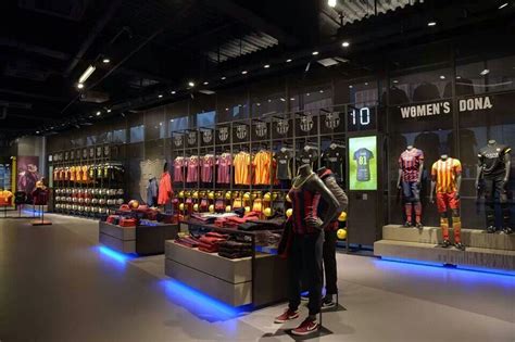 Pin by Jesica Arpal on Barça forever | Barcelona store, Barcelona ...
