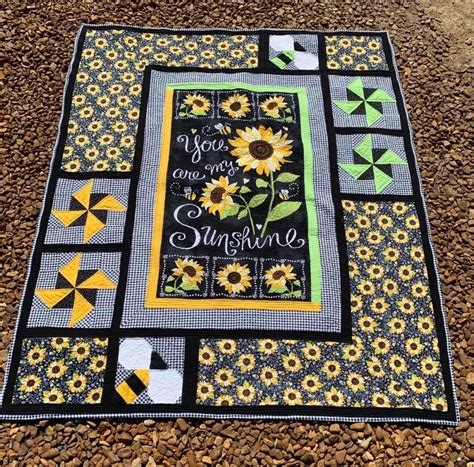 Pin by Erline Lott on Sunflower quilts | Sunflower quilts, Panel quilt ...