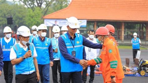 Jelang Lebaran Pln Uiw Sulselrabar Siapkan Personel Jaga Pasokan