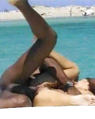 Interracial Beach Porn Pics Pictoa
