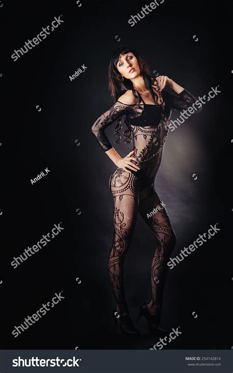 Sexy Beautiful Naked Woman Black Erotic ภาพสตอก แกไขตอนน 254142814