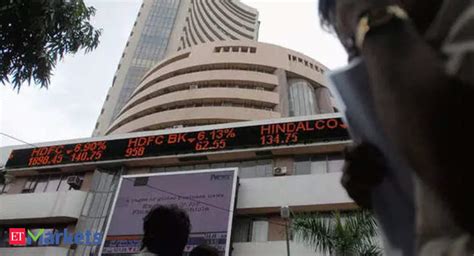 Sensex Share Price Sensex Gains Over 550 Points Nifty Above 17 200