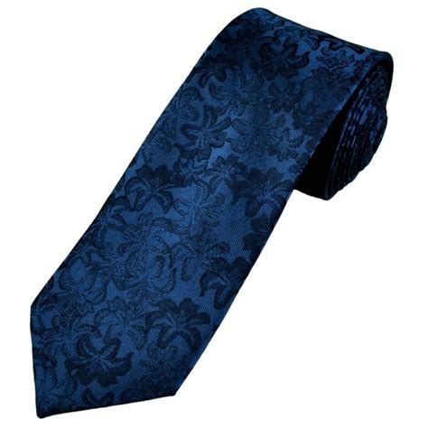 Tresanti Celeste Shades Of Blue Floral Pattern Men S Silk Designer Tie