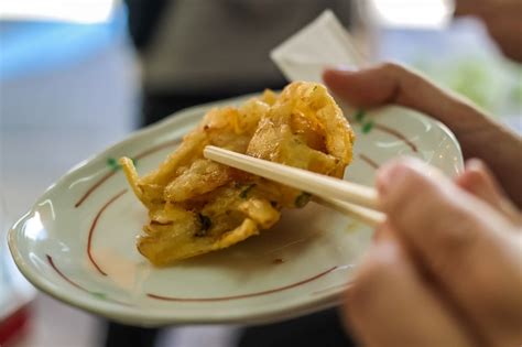 Eating Well and Meeting the Locals on a Tokyo Food Tour